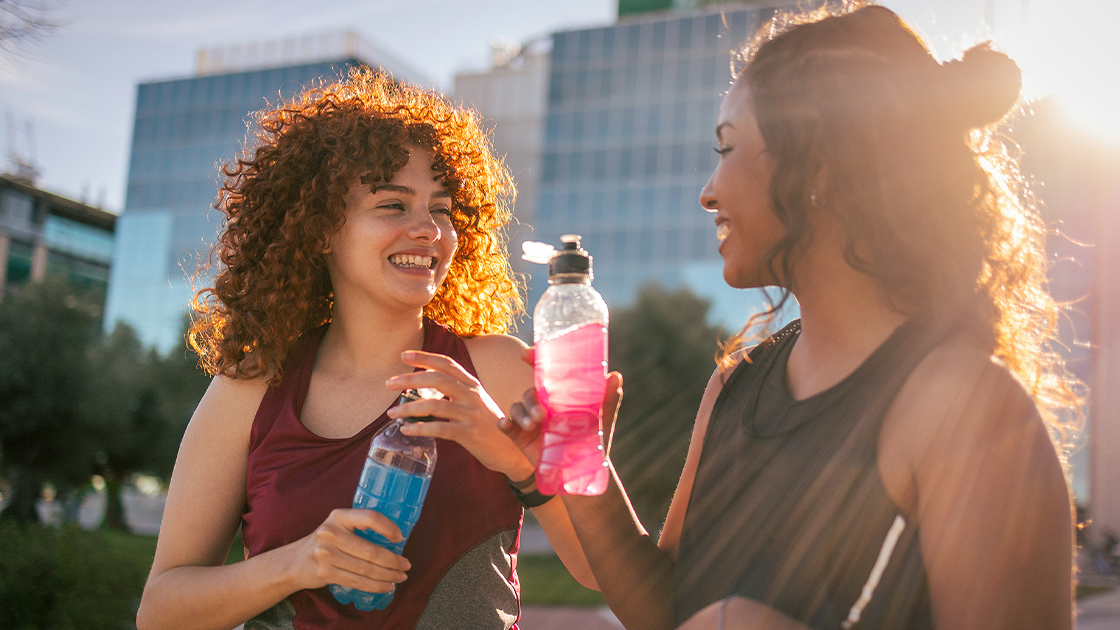 women-enjoying-sports-drink-16-9-1120x630px