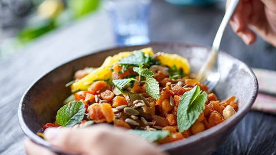 lunch-food-plate-table-eating-text-image-16-9