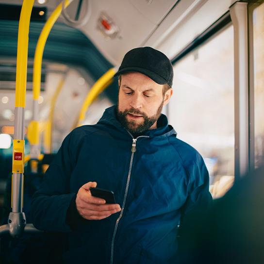 man-phone-commute-1-1-544x544px