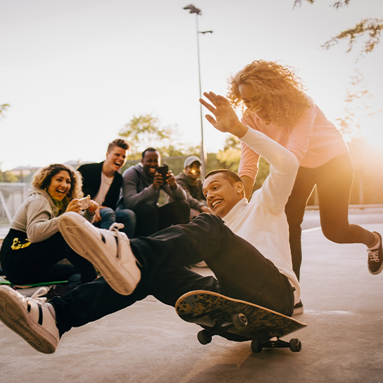 people-women-men-skateboard-outside-1-1-544x544px