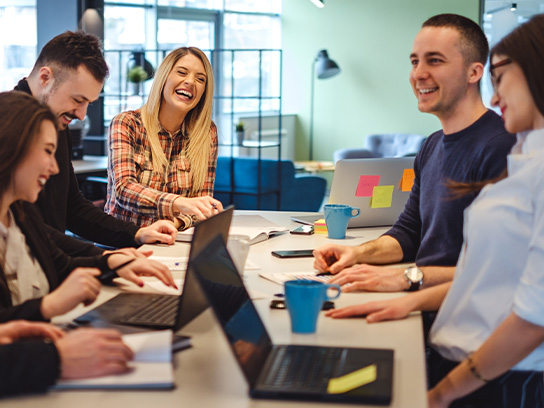 people-office-fun-team-work-text-image-4-3