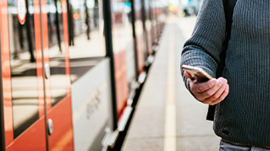 people-phone-train-station-text-image-16-9